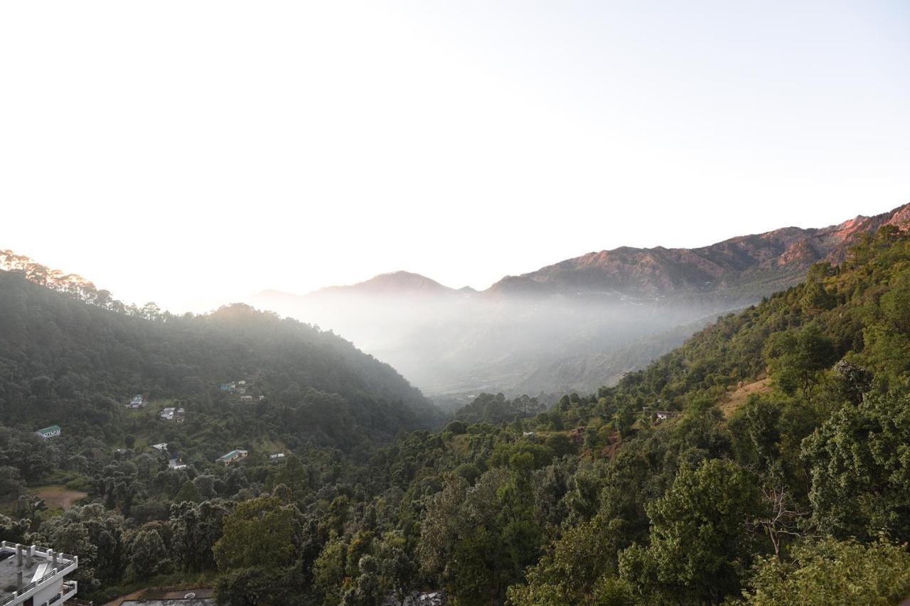 Green Roof Hotel Nainital Exterior photo